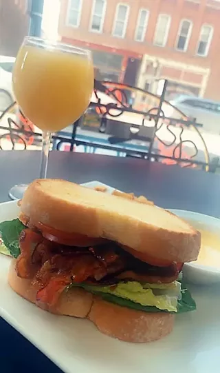 Image: 6th Street Cafe