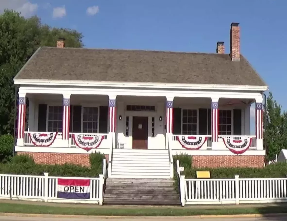 elijah_iles_house_2.webp