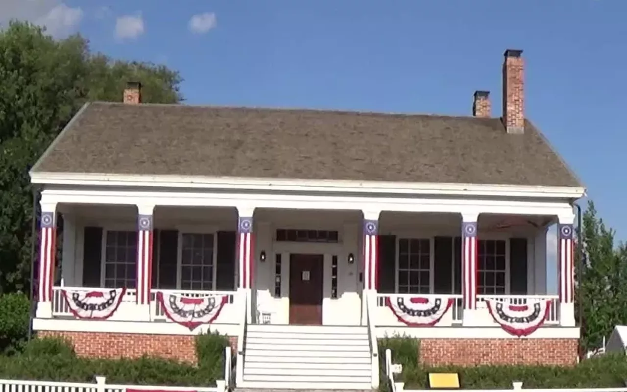 Image: Elijah Iles House chat