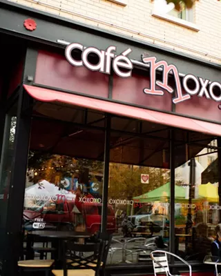 Image: Fundraiser for Cafe Moxo