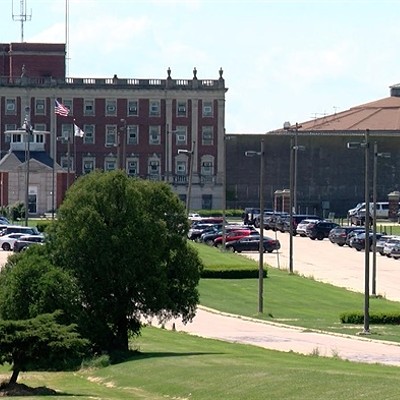 Judge orders prison officials to relocate Stateville population by Sept. 30