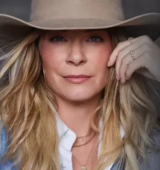 Image: LeeAnn Rimes