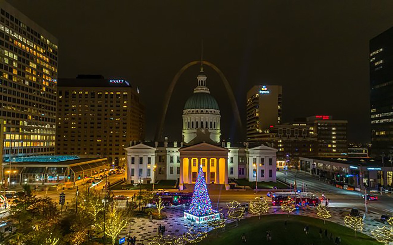 Meet in St. Louis for some holiday magic