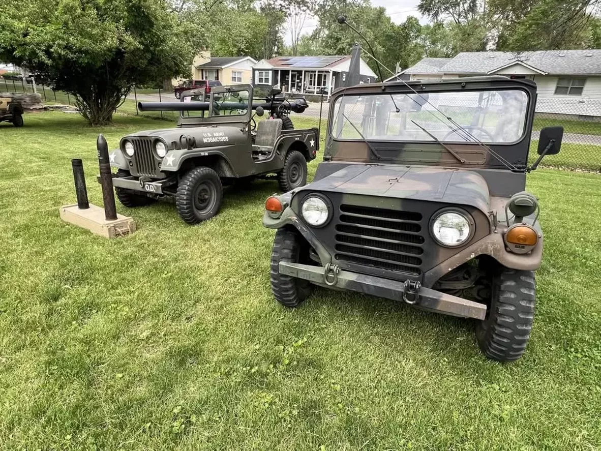 military_vehicles_show.webp