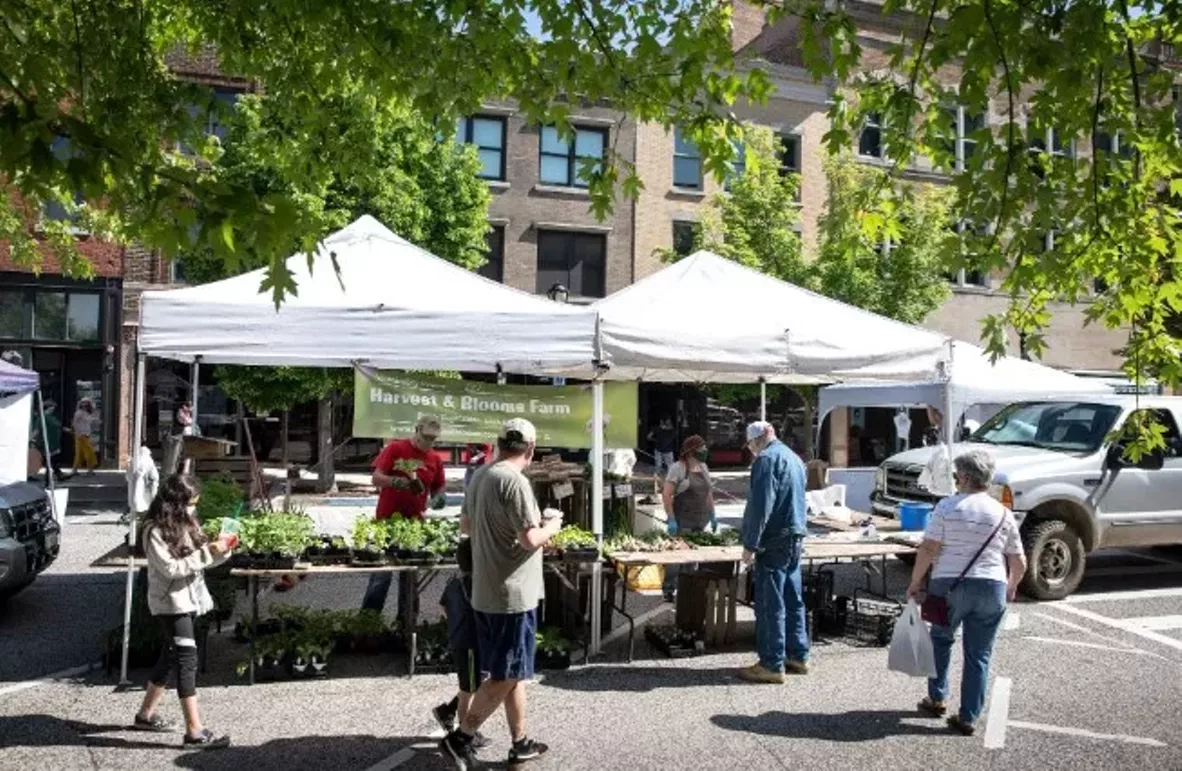 old_capitol_farmers_market.webp