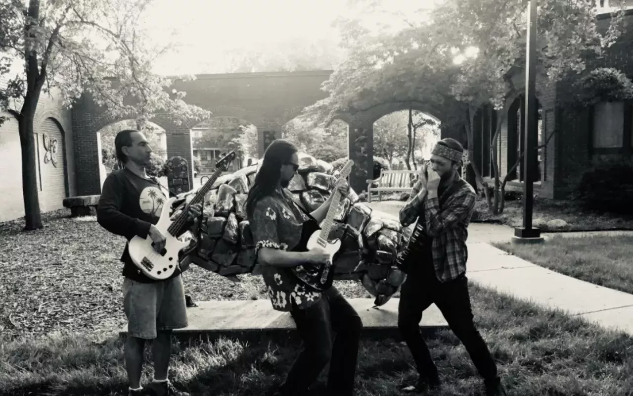 Image: Square of the Roots with The Red Ribbon Revue